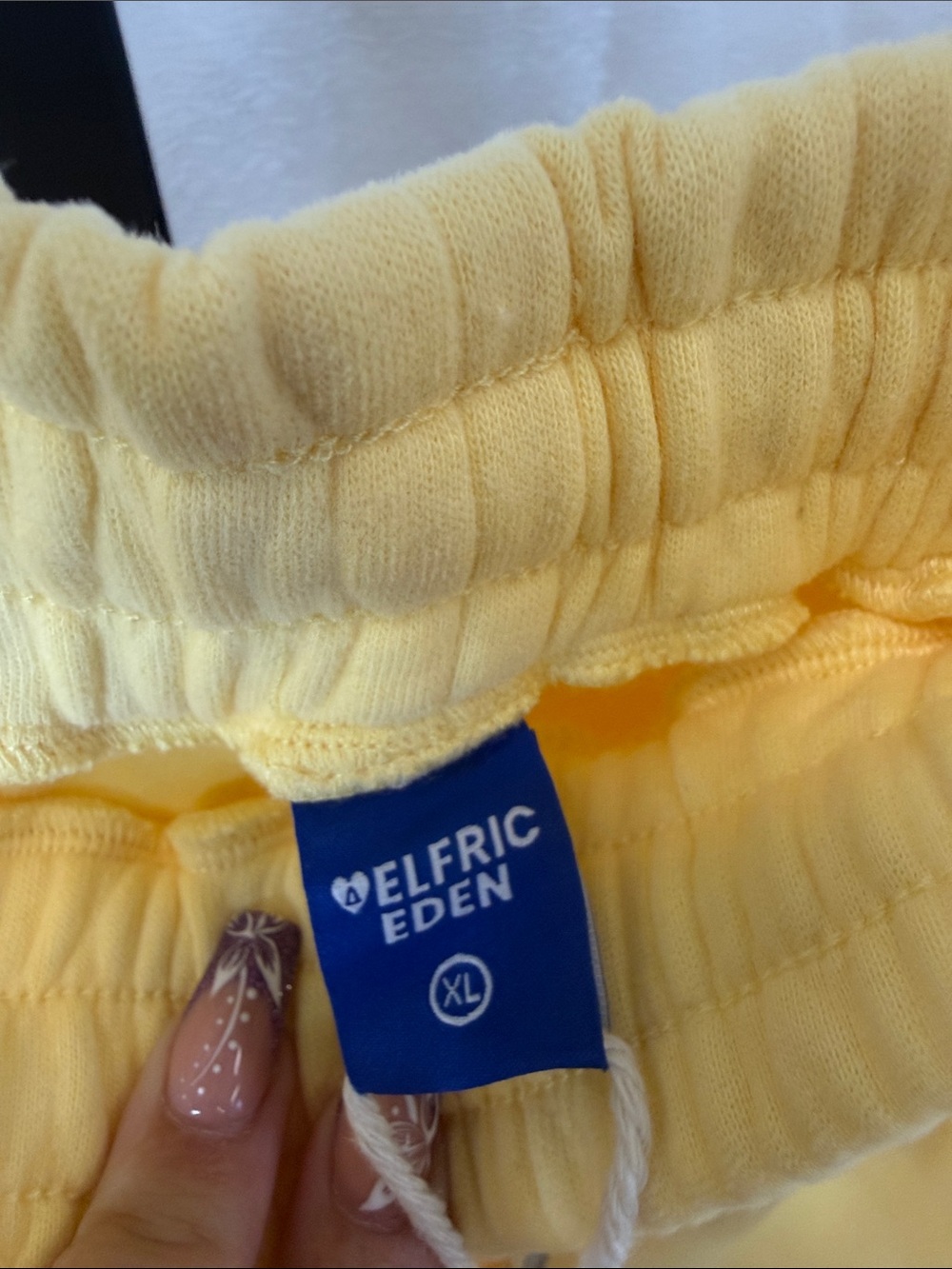 Aelfric Eden Pale Yellow Embroidered Dog Sweatpants - Picture 4 of 5